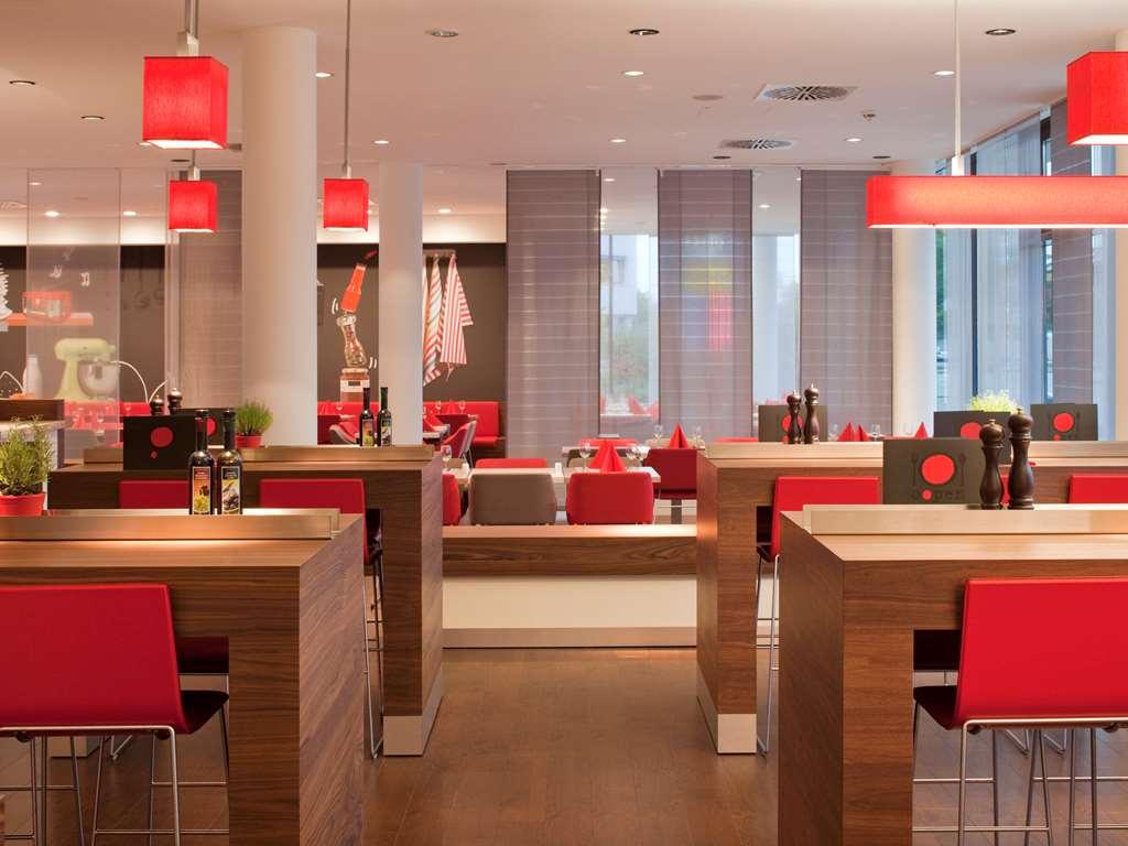 Ibis Hotel Muenchen City West Restaurant photo