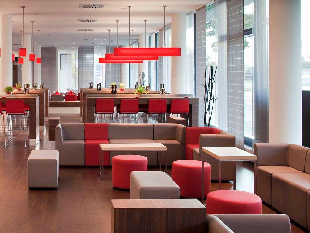 Ibis Hotel Muenchen City West Restaurant photo