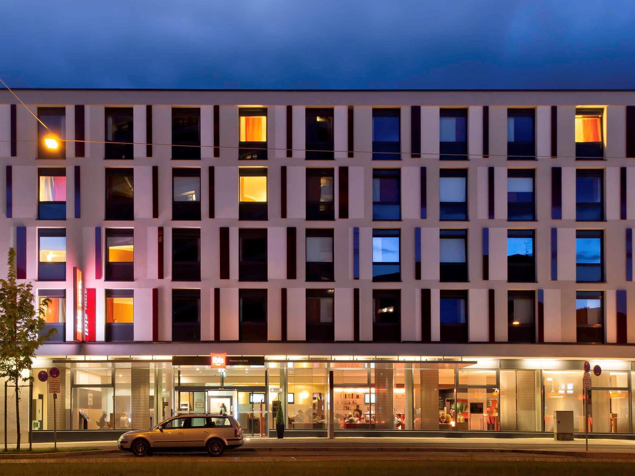 Ibis Hotel Muenchen City West Exterior photo